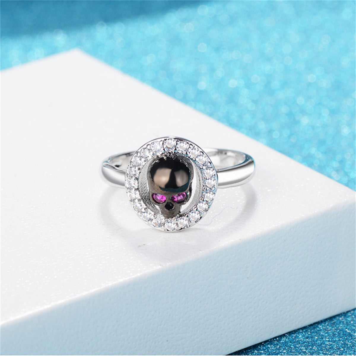 Cubic Zirconia & Silvertone Skull Hola Ring