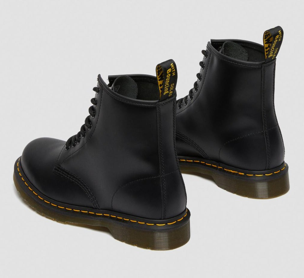 Dr. Martens Men's 1460 Smooth Leather Lace Up Boot Sneakers