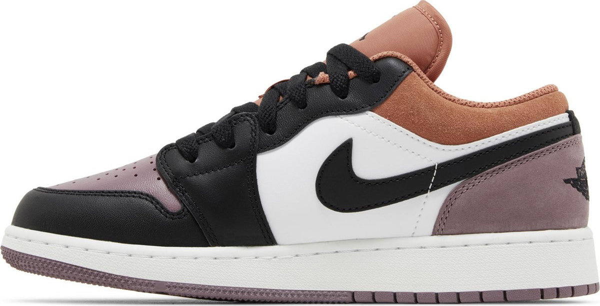 Air Jordan Grade School Retro 1 Low Se 'Sky J Mauve Gs' Sneakers