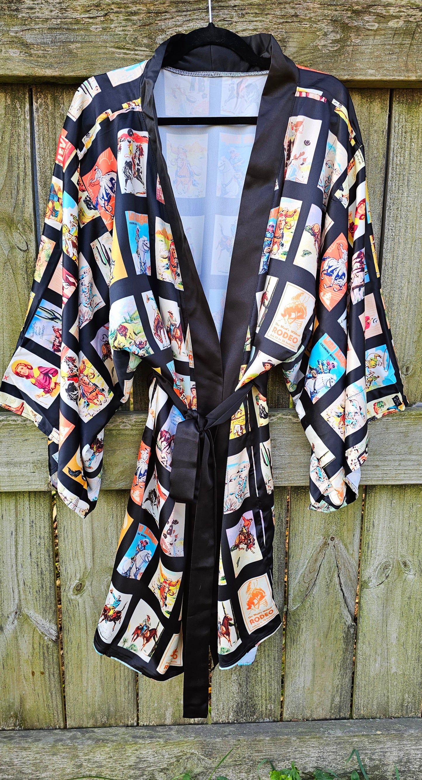 Baha Ranch Vintage Cowboy Collage Satin Kimono Robe