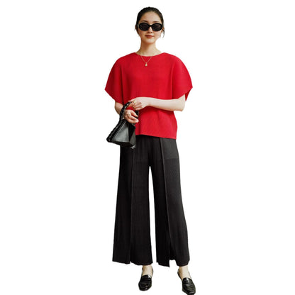 Comfortable Casual Basic Round Neck T-Shirt with Pleated Design, High-End Style