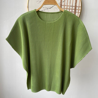 Comfortable Casual Basic Round Neck T-Shirt with Pleated Design, High-End Style