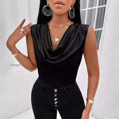 Slim fit sleeveless t-shirt for women