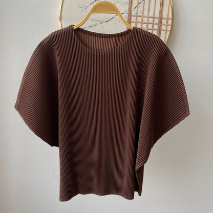 Comfortable Casual Basic Round Neck T-Shirt with Pleated Design, High-End Style