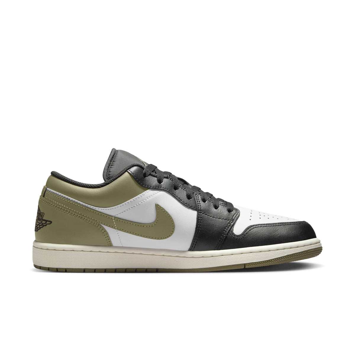 Air Jordan Men's Retro 1 Low Sneakers