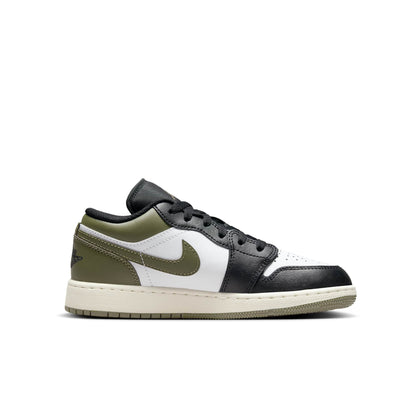 Air Jordan Grade School Retro 1 Low Sneakers