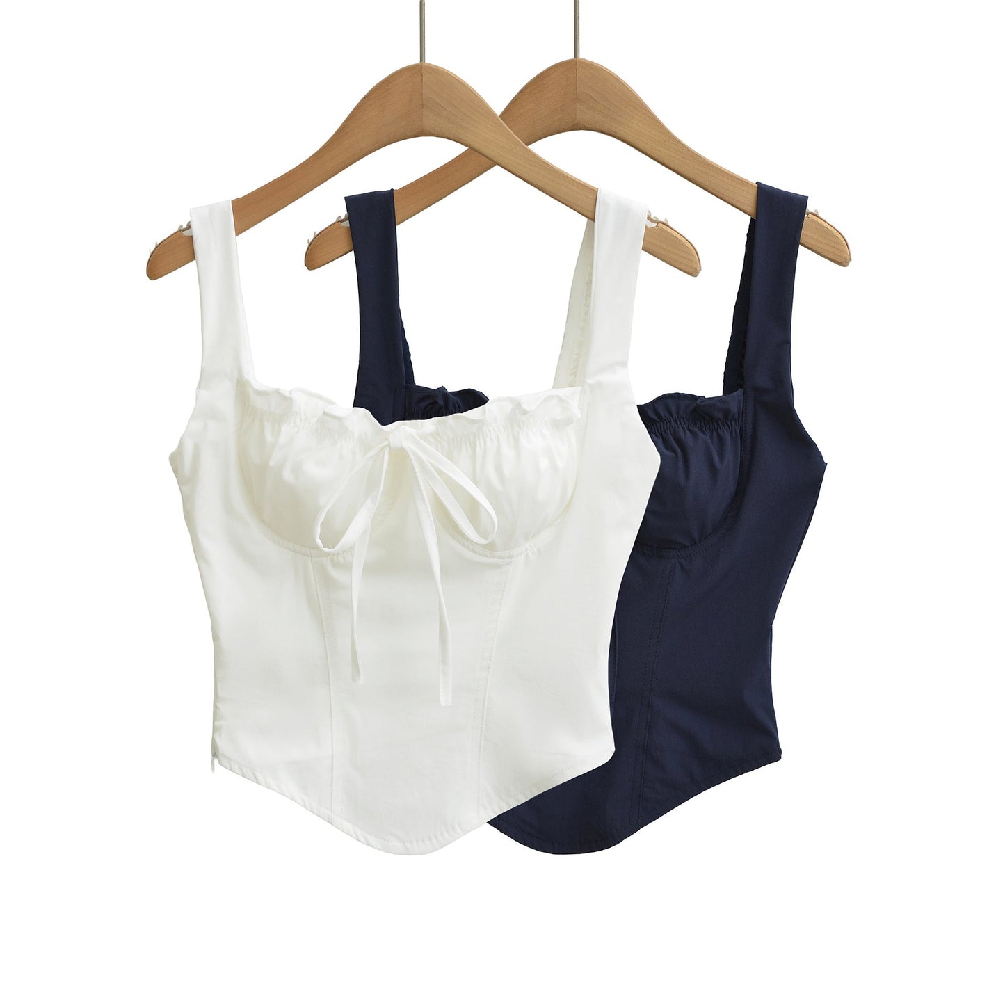 Sleeveless slim fit top
