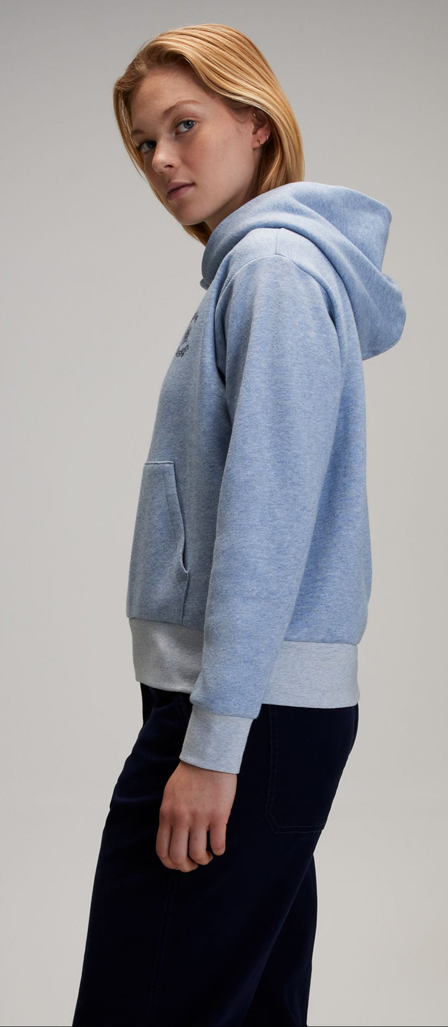 Alpine Design Women's Ad Hike Relaxed Fit Pullover Hoodie Sweaters