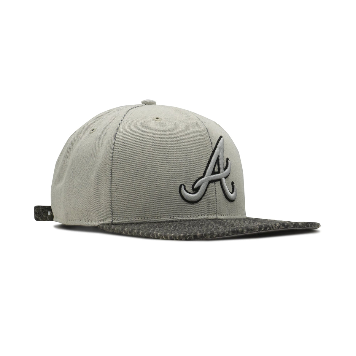 47 Brand Men's Atlanta Braves Snakeskin Strapback Cap