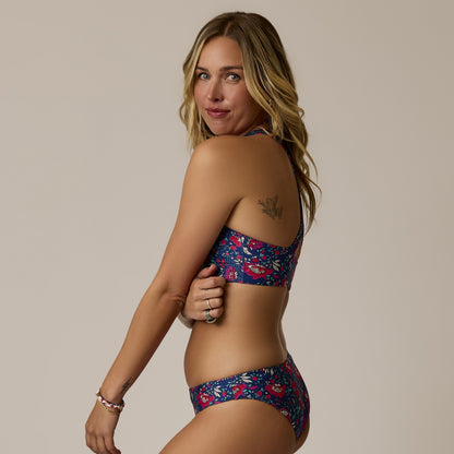 Carve Designs Sanitas Compression Reversible Top - Isla/Setsail