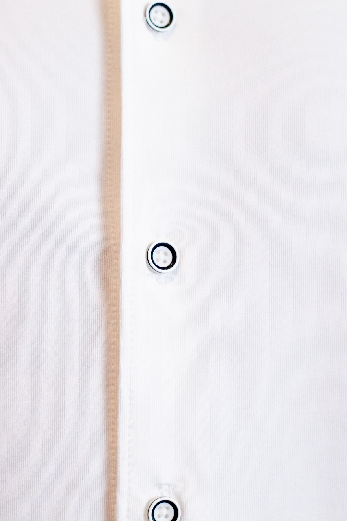 Buki Cinqo Single Shot Short Sleeve Tech Shirt — White