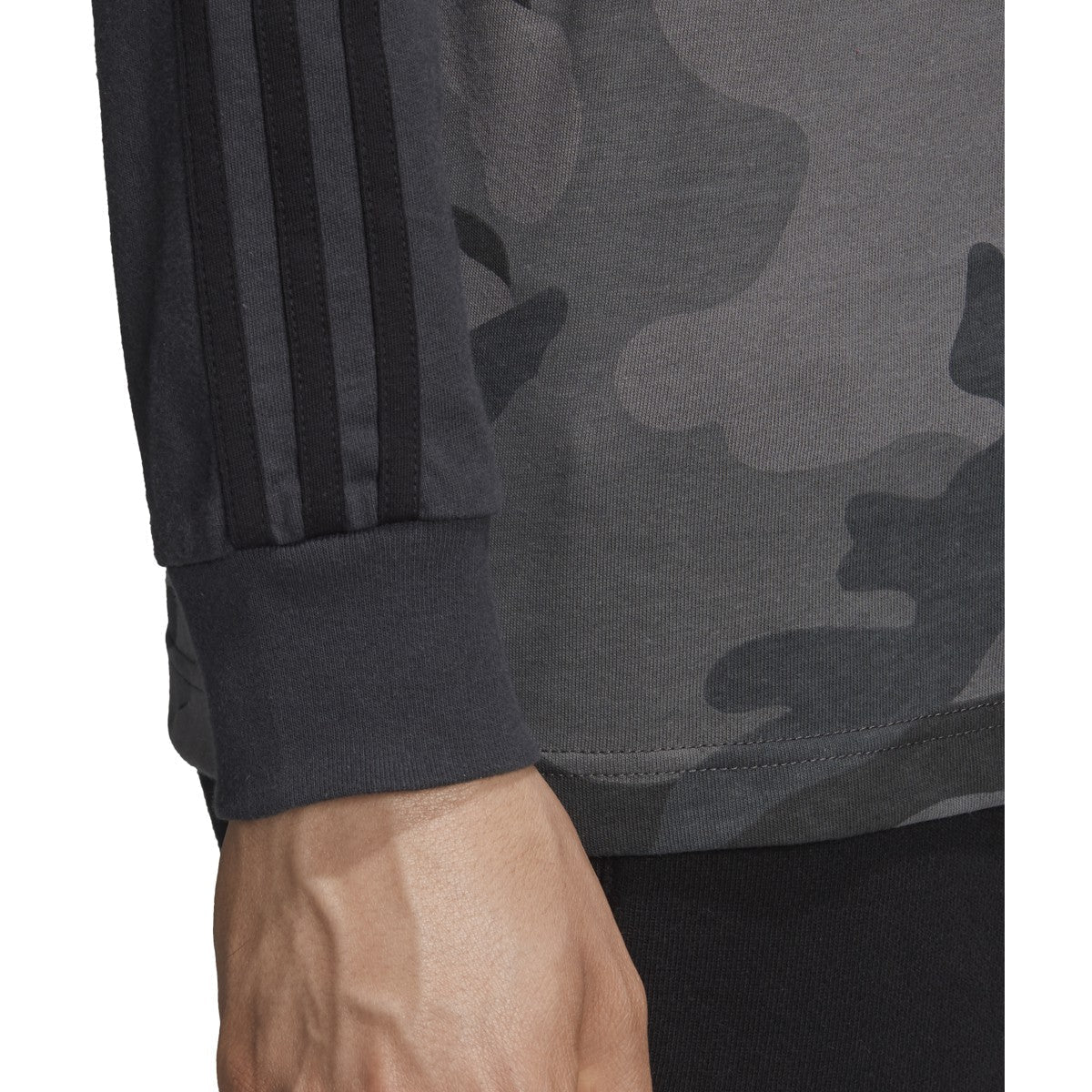 adidas Men's Originals Camo Longsleeve Tee