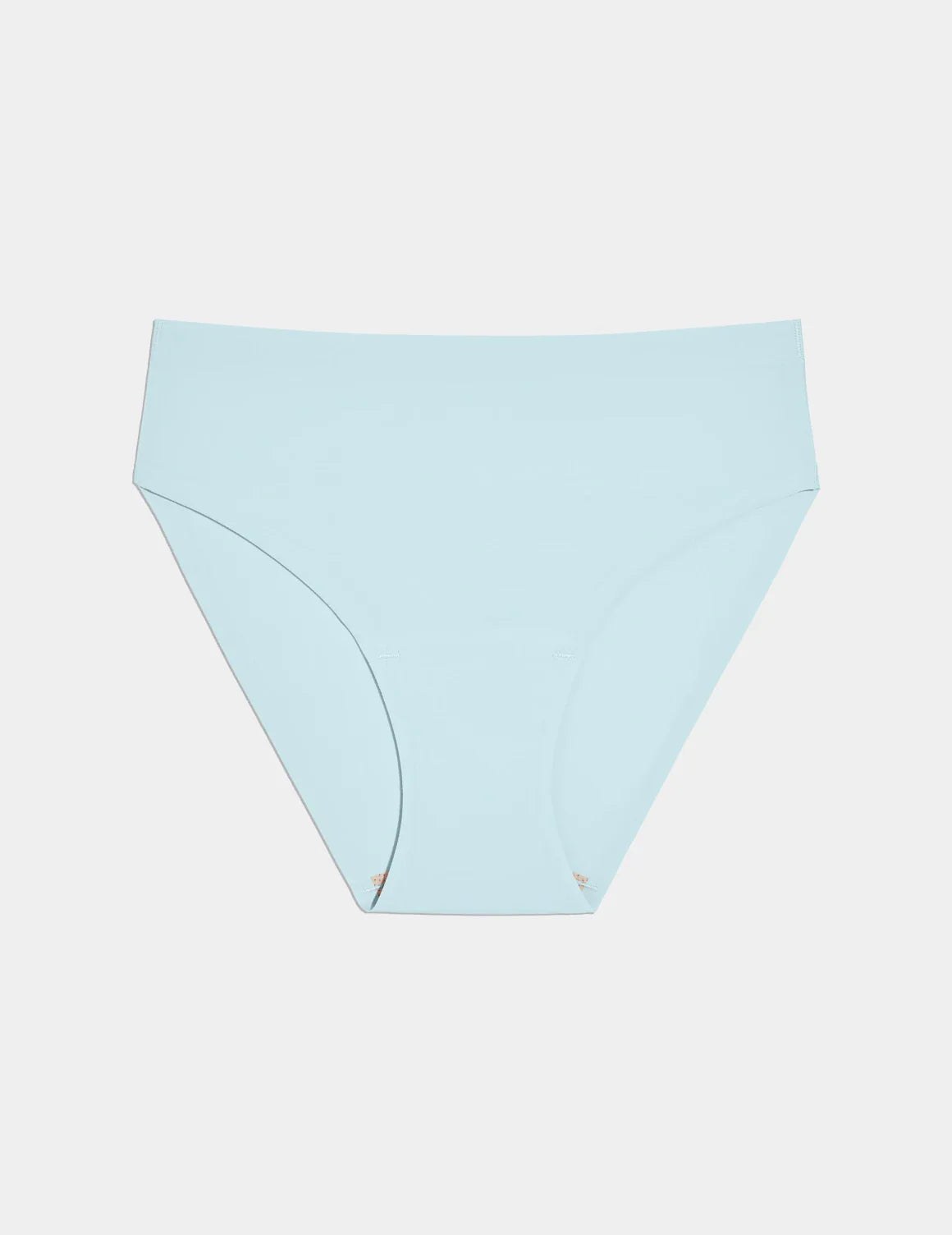 Essential No-Show French Cut