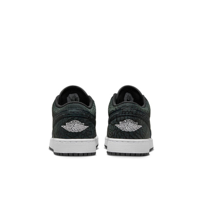 Air Jordan Grade School Retro 1 Mid Se Gs Sneakers