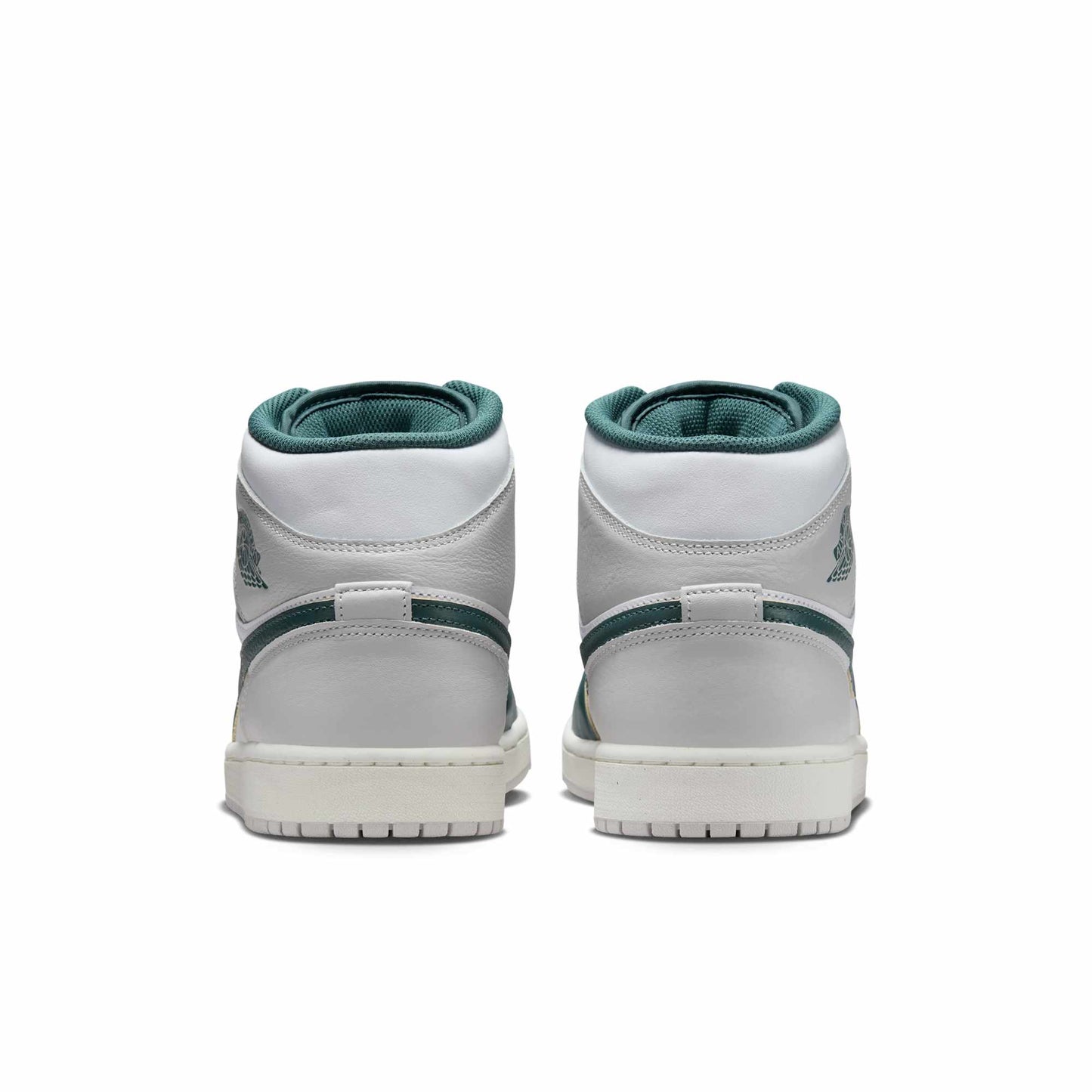 Air Jordan Men's Retro 1 Mid Se Sneakers