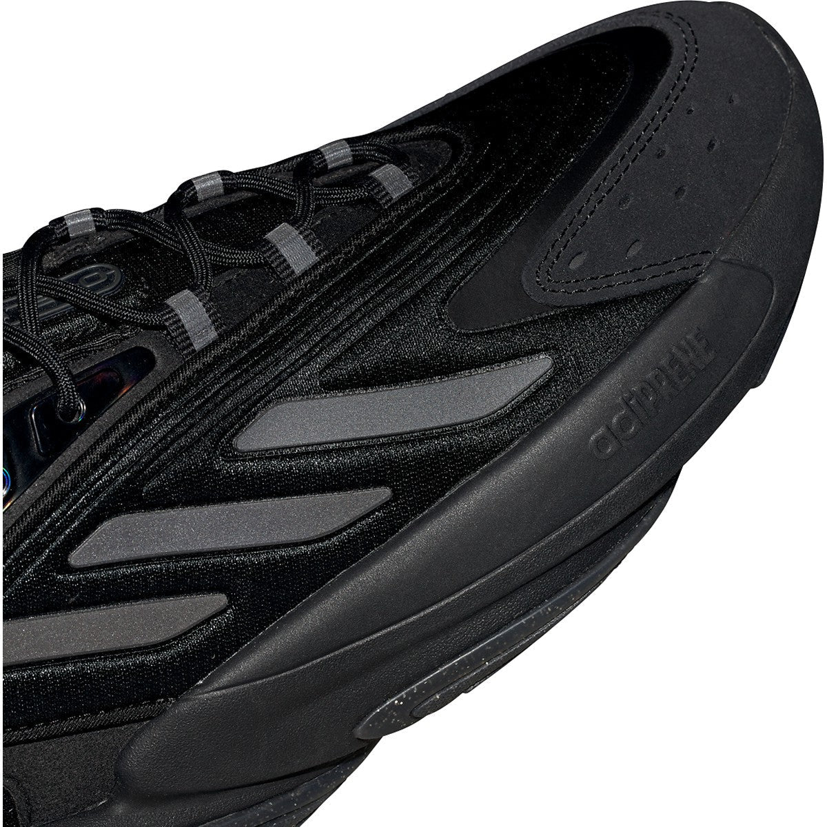 adidas Women's Ozelia W Sneakers