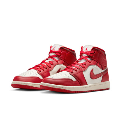Air Jordan Women's Retro 1 Mid Se Sneakers