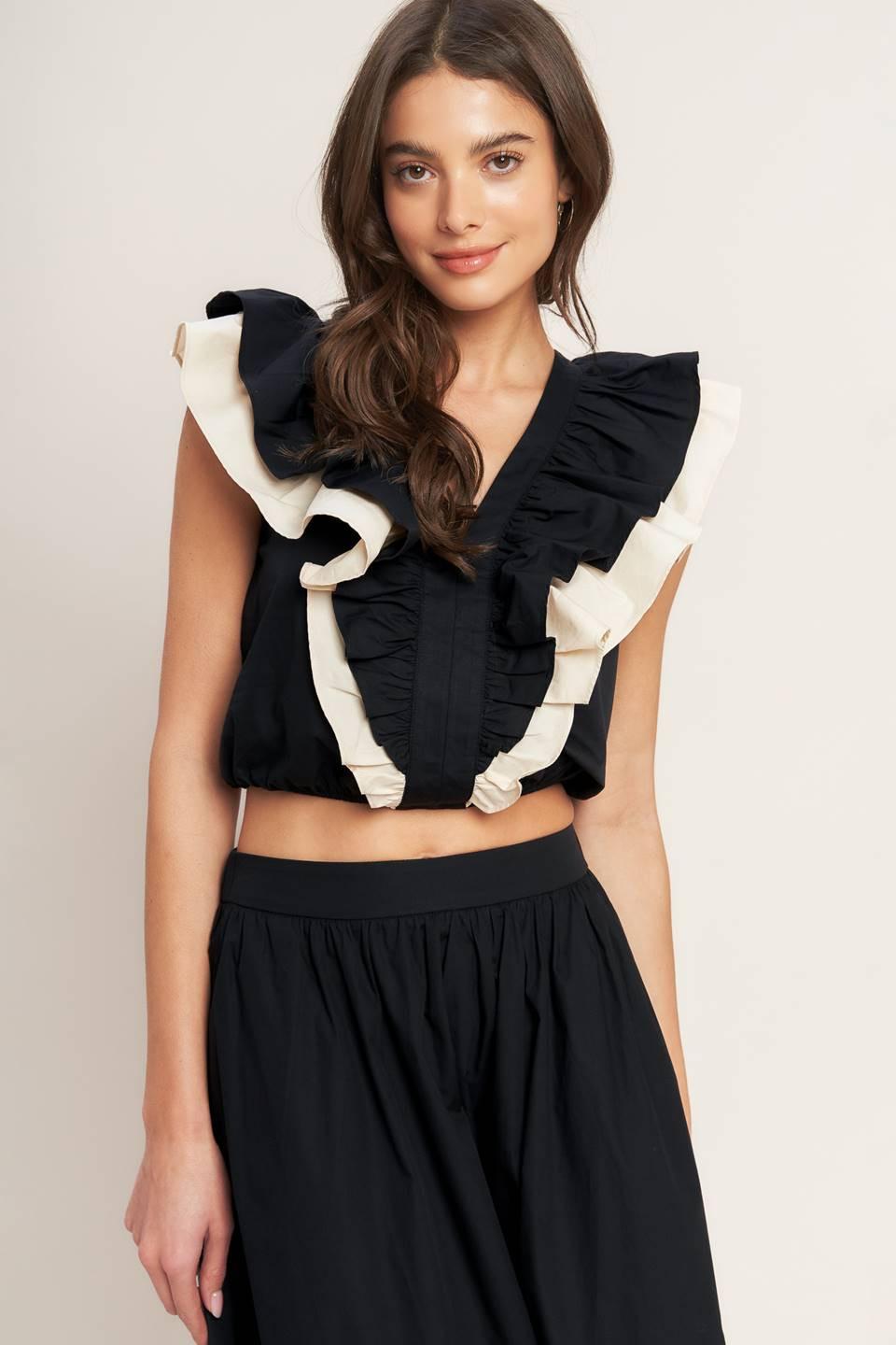 Gallery Contrast Woven Crop Top