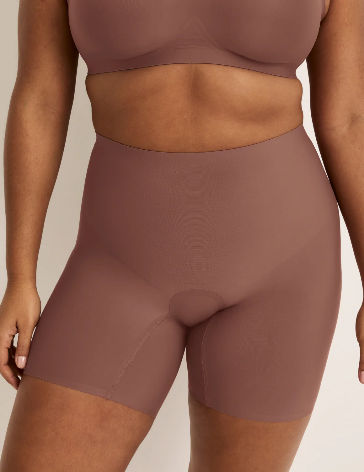 Leakproof Contour Thigh Saver® 6”