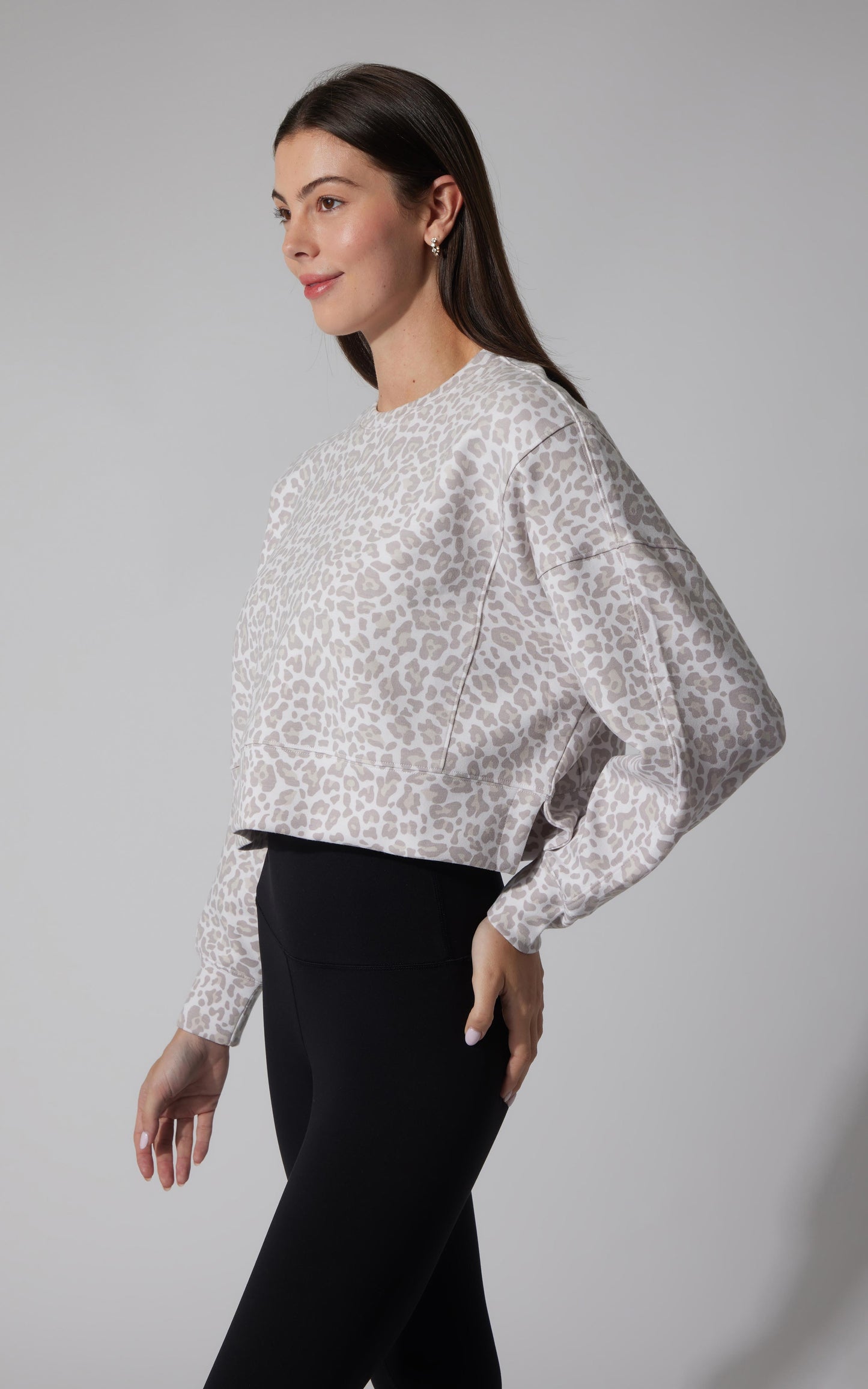 90 Degree by Reflex Leopard Print Crew Pullover