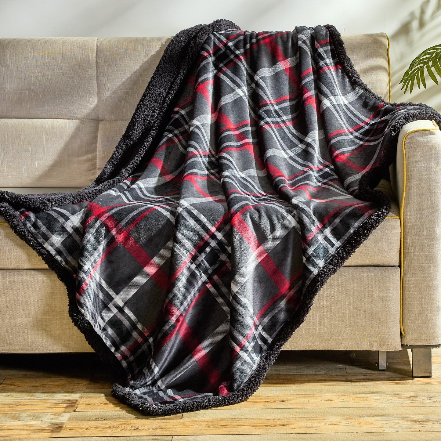 Elegant Comfort 50" x 60" Printed Sherpa Back Throw