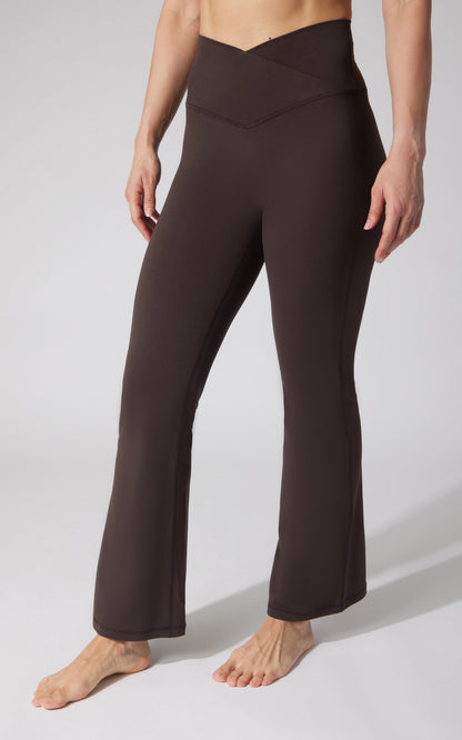 90 Degree by Reflex Lux Sophia 29.5" Crossover Flare Pant