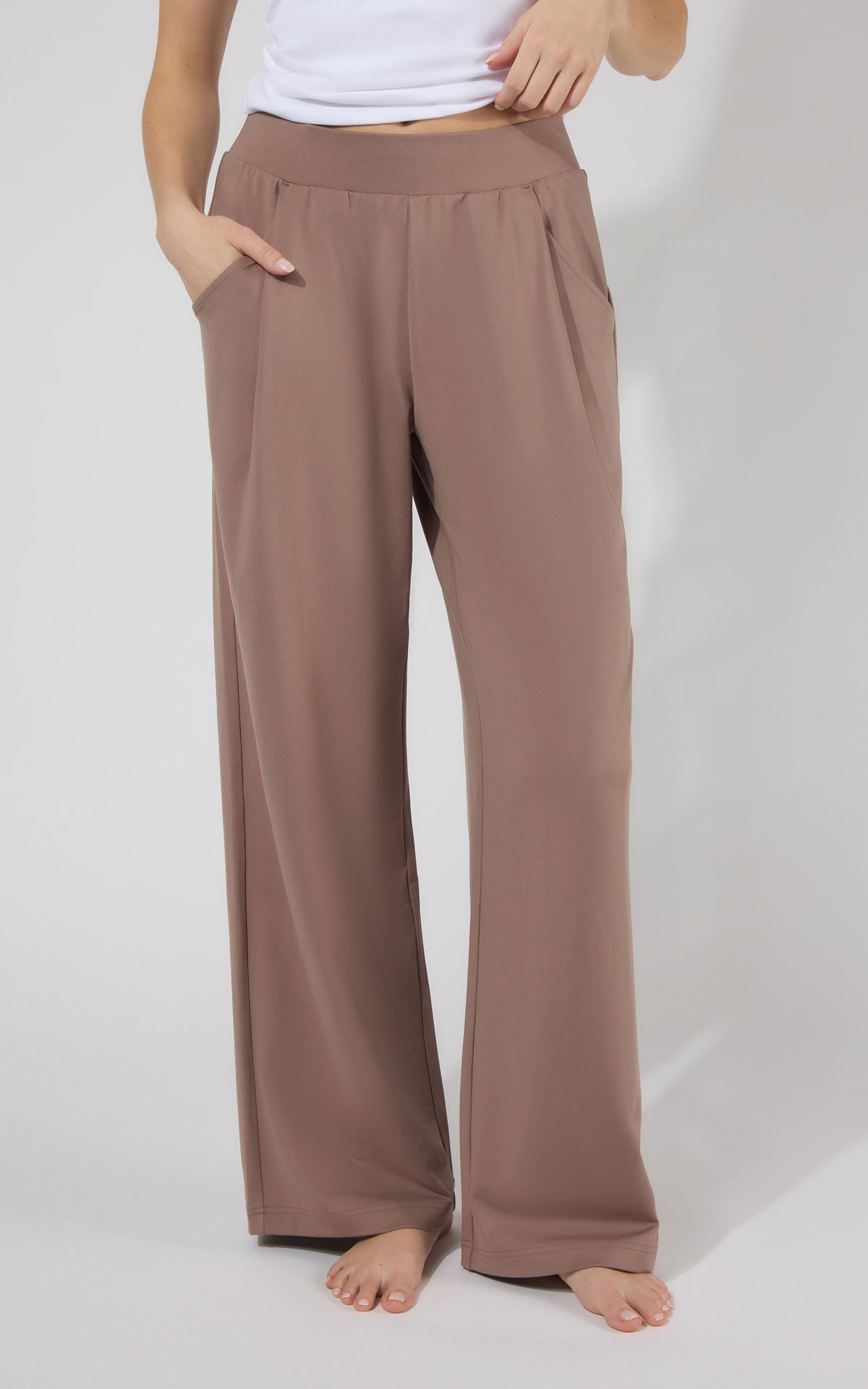 90 Degree by Reflex Lux Park Ave Wide Leg Pleated Pant W/ Side Pockets