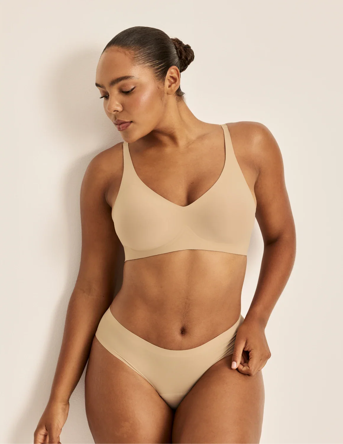 Revolution V-Neck Bra
