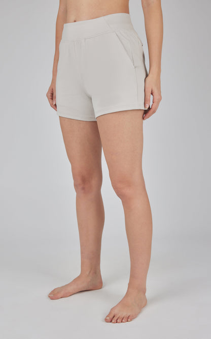 90 Degree by Reflex Lux Clean Front Multi Pocket 4" Short