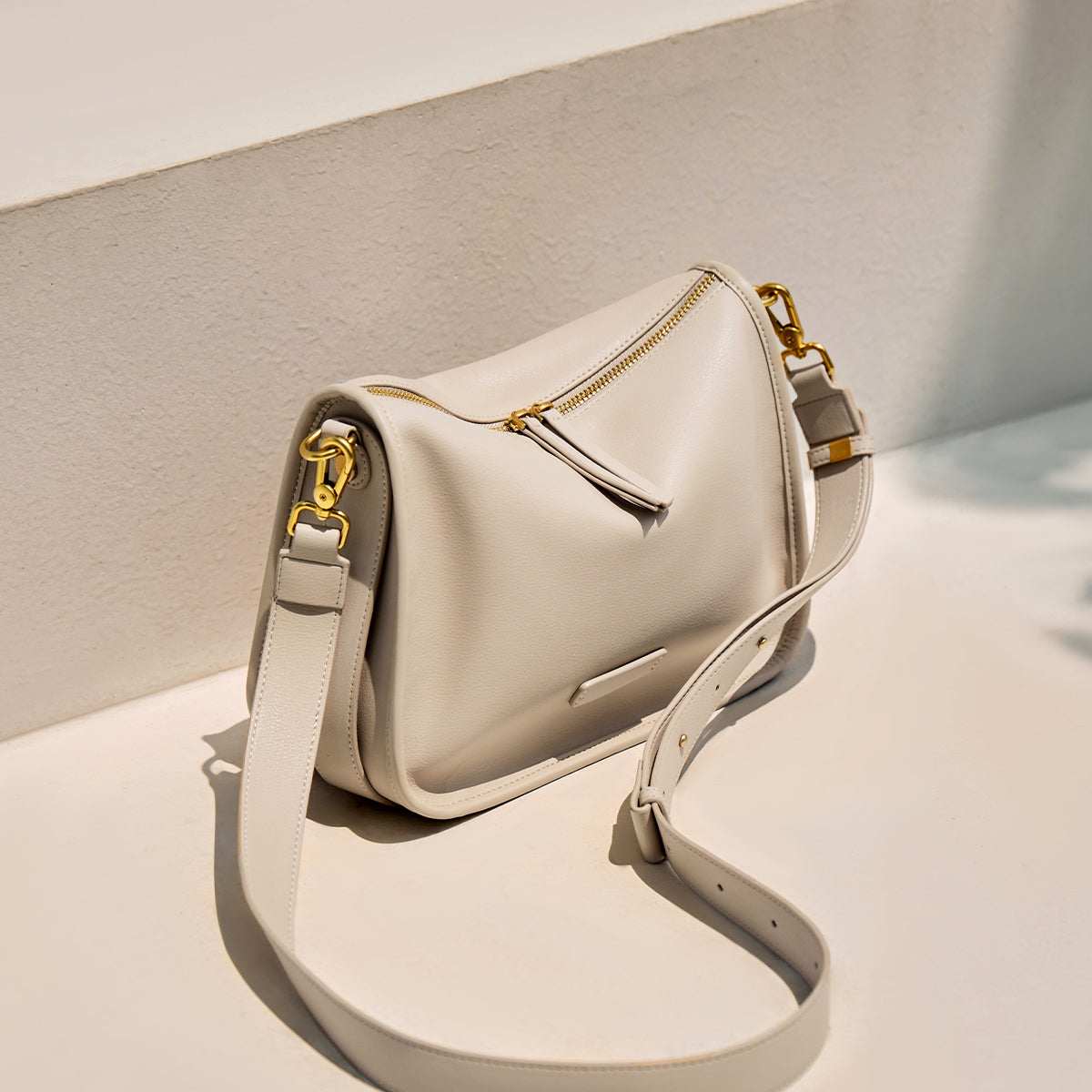 Classic Julie Leather Slouch Shoulder Bag
