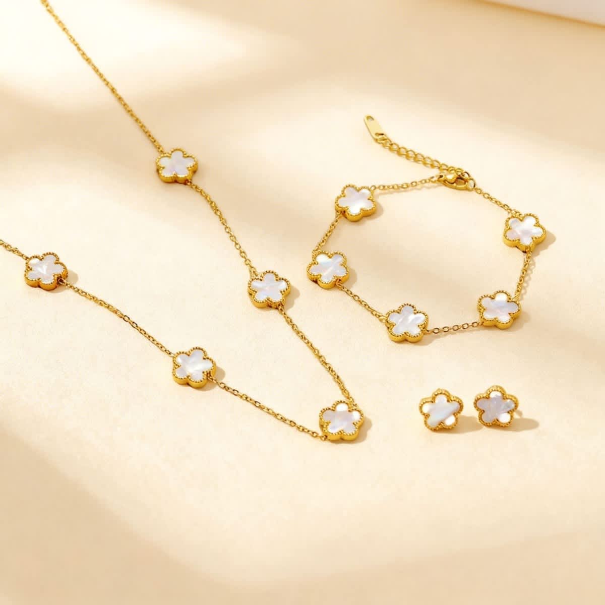 3 Pcs Lucky Clover Y-Necklace Bracelet Set