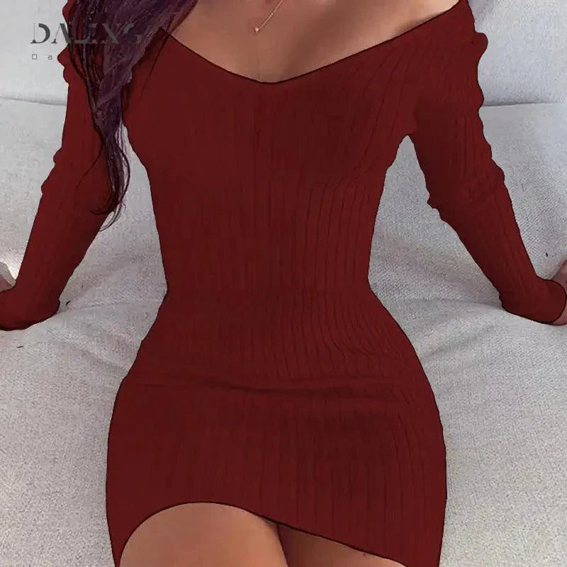 Chic Off-Shoulder Knit Dress - Effortlessly Stylish for Any Occasion