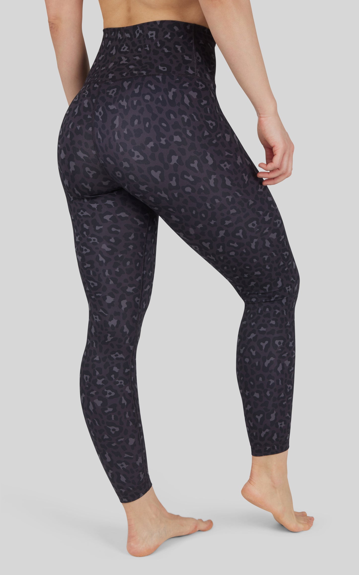 90 Degree by Reflex Lux Leopard Ankle Legging