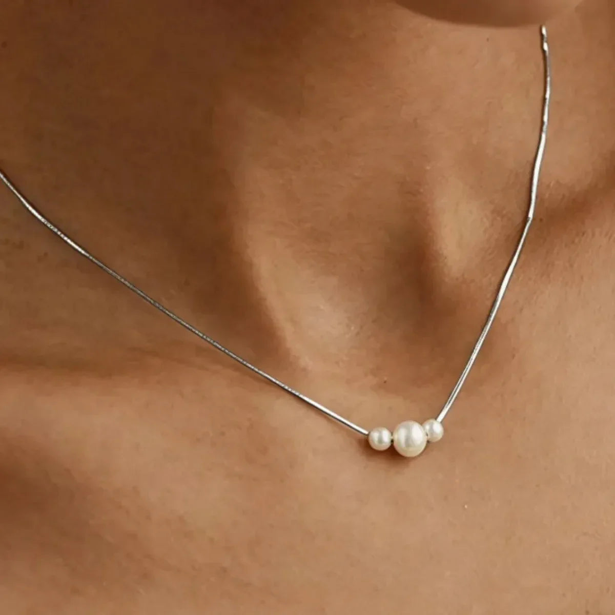 Dainty 3 Pearl Snake Chain Necklace for Women