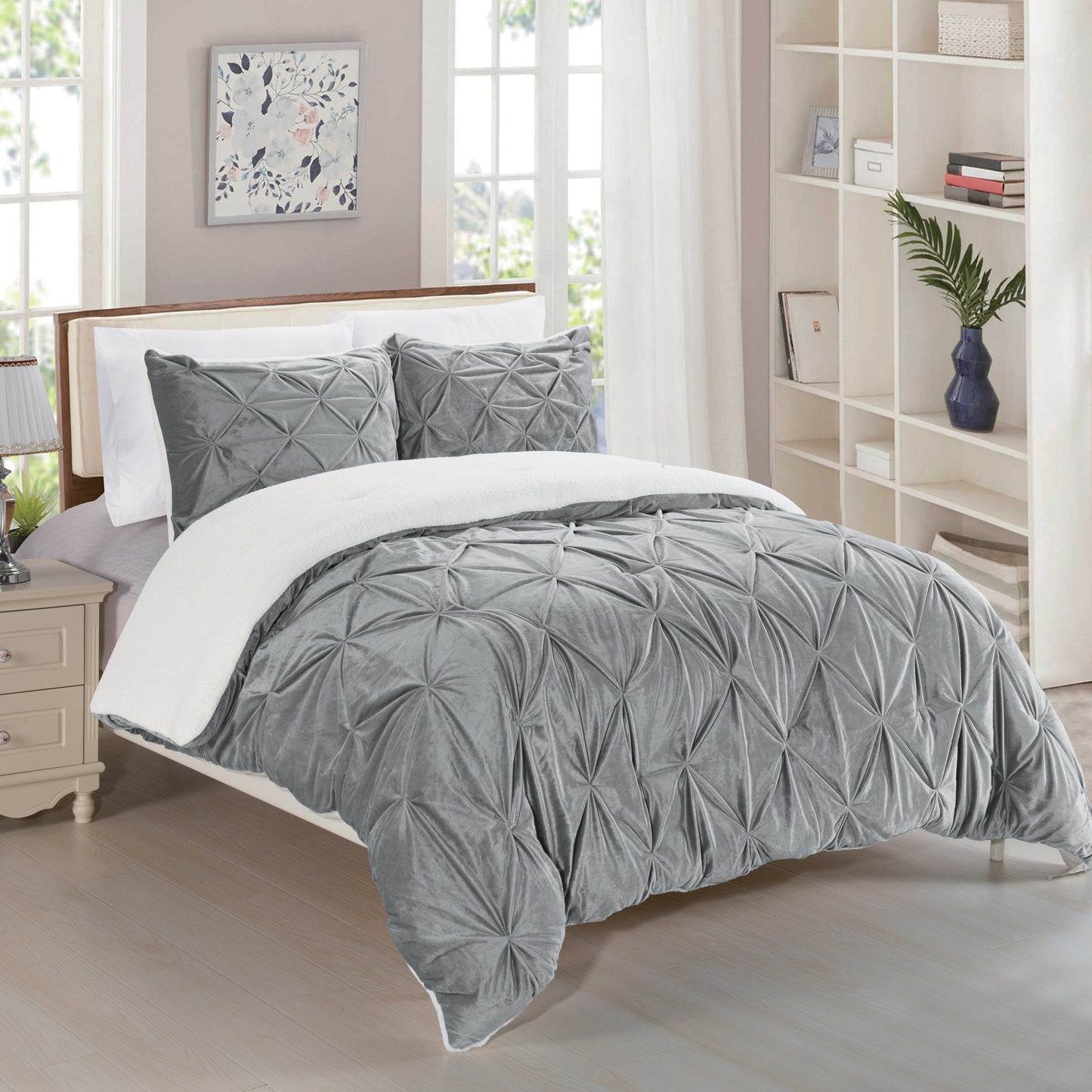 Elegant Comfort 3-Piece Pinch Pleated Micro-Suede Reversible Sherpa - Comforter Set