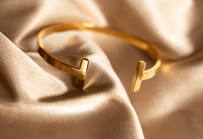 CLEO Cuff