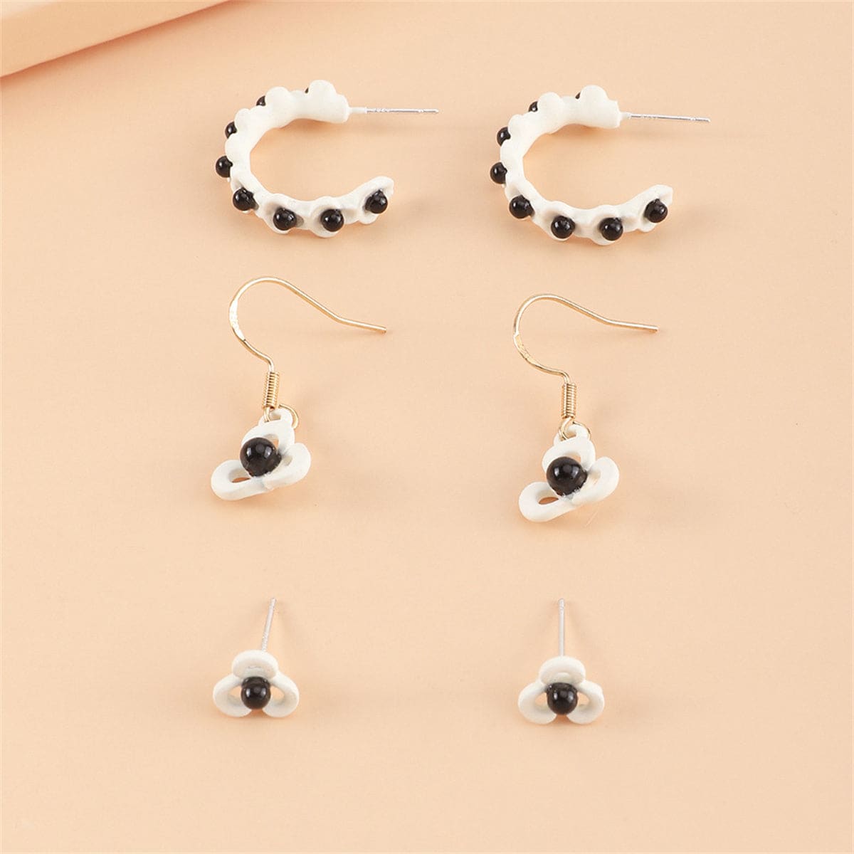 Black & White Floral Openwork Earring Set