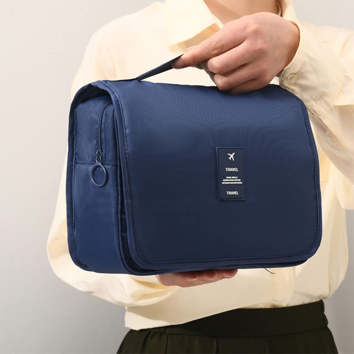 Clarissa Waterproof Travel Tote With 6 Pockets