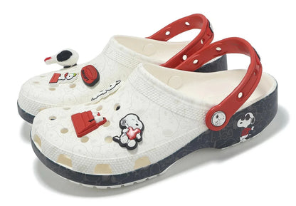 Crocs Classic Clog 'Peanuts Snoopy' Sneakers