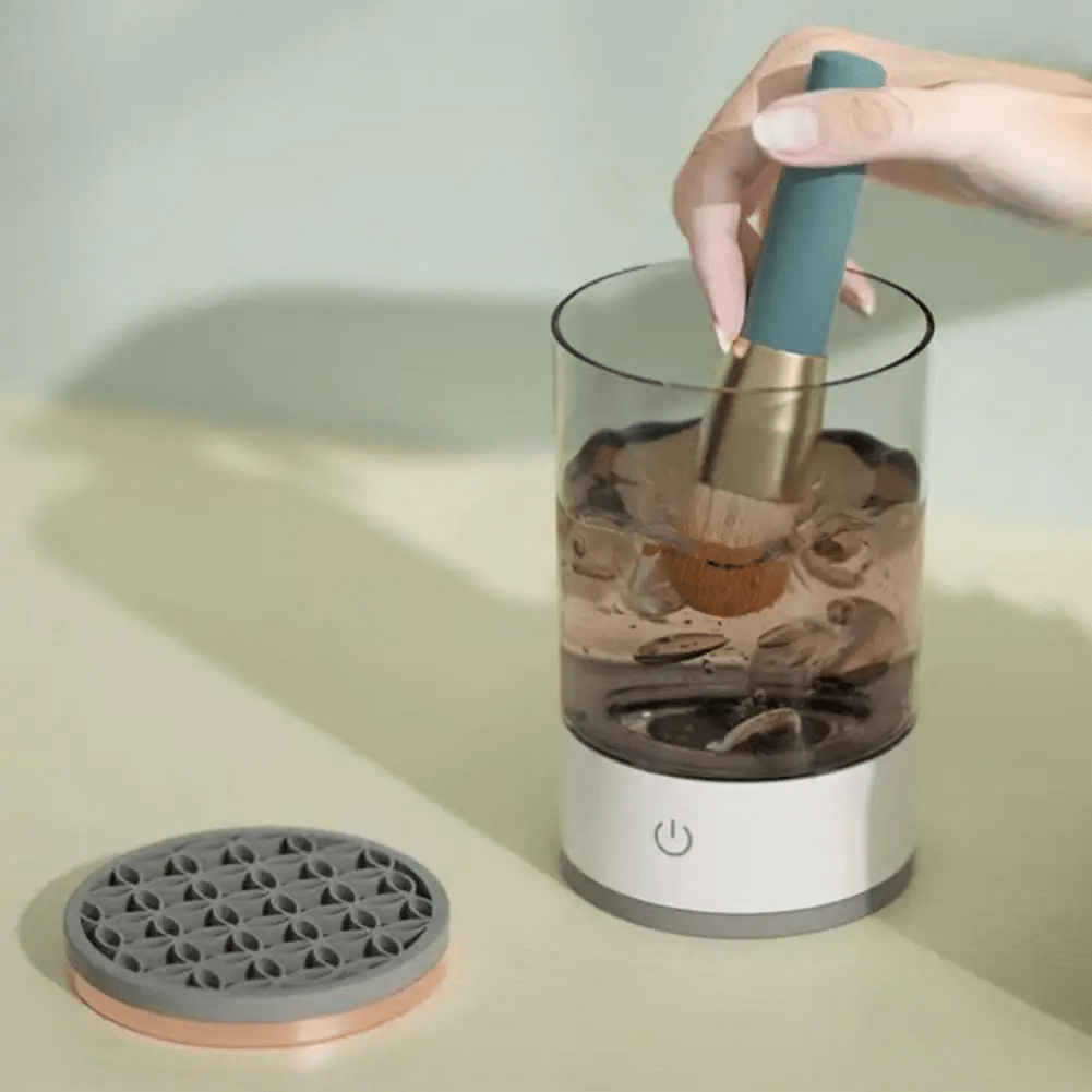 BENE One Touch Makeup Brush Cleaner White