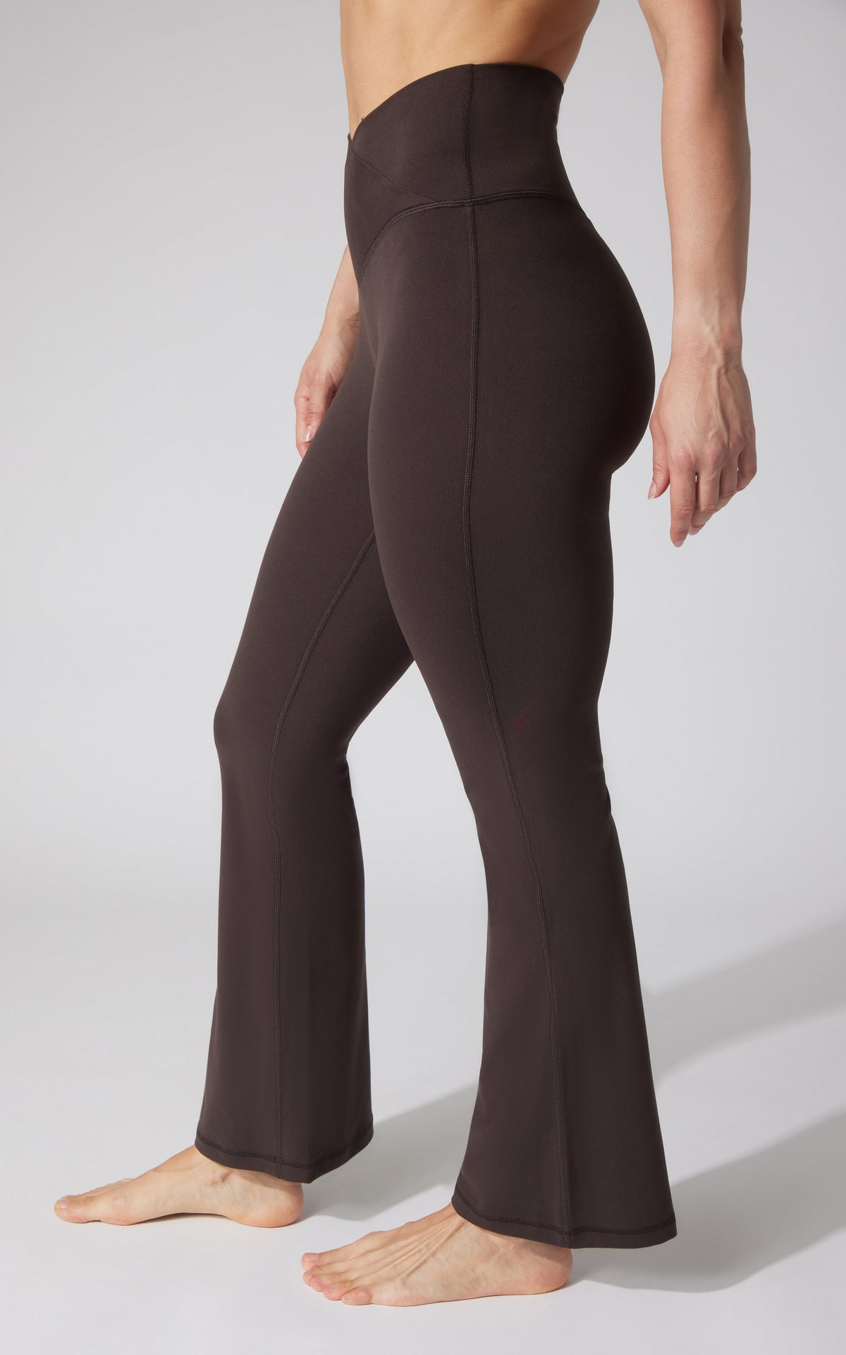 90 Degree by Reflex Lux Sophia 29.5" Crossover Flare Pant