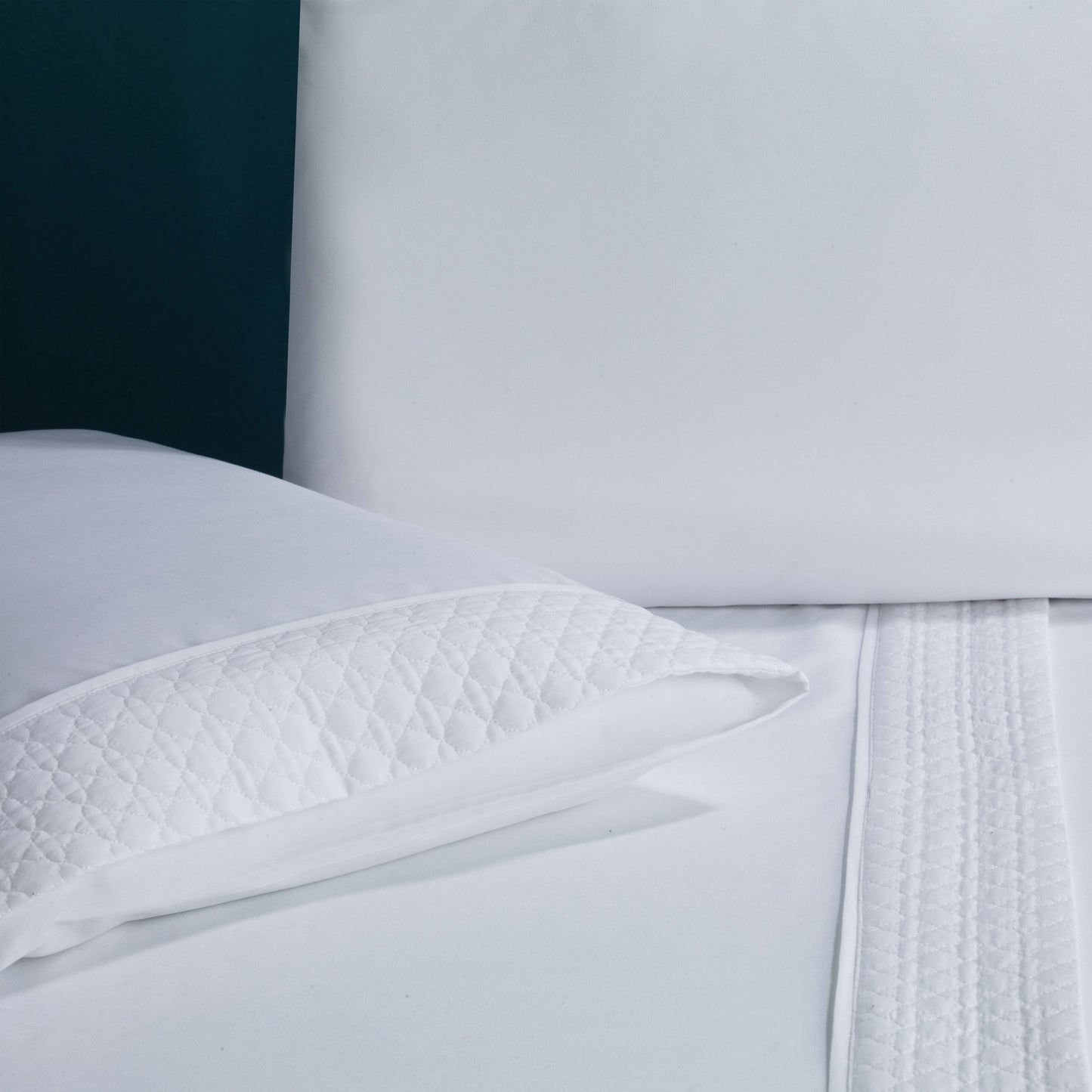 Elegant Comfort Quilted 4-Piece Sheet Set, Premium Hotel Quality