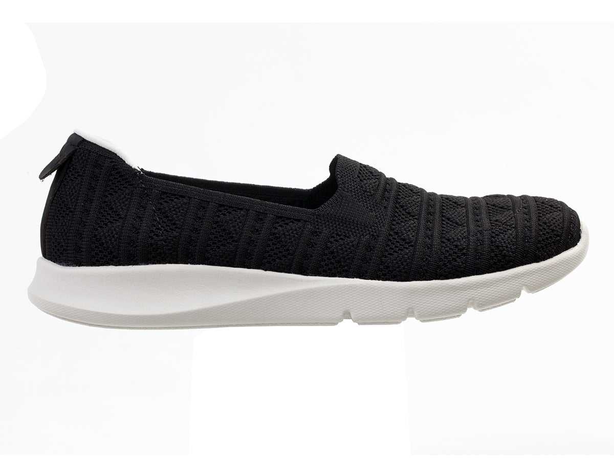 Comfort Stretch Crochet Sneakers - Medium