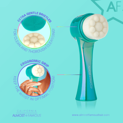 Almost FAMOUS "Cleanse It" 550K Microfiber 2-in-1 Exfoliator Brush